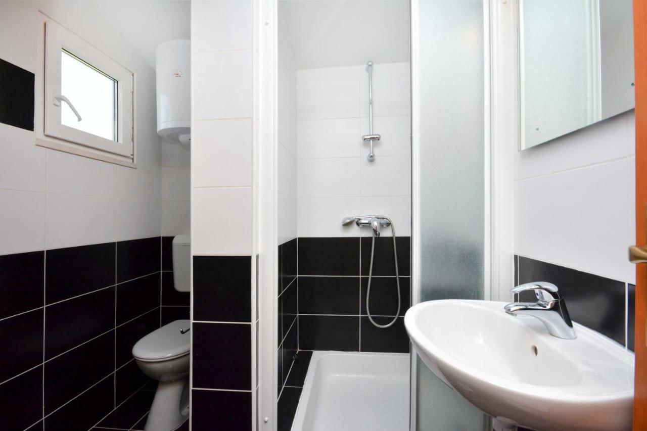 Beach Apartman Petra Podstrana Zewnętrze zdjęcie
