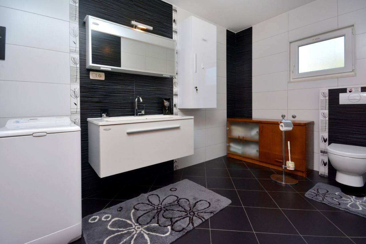 Beach Apartman Petra Podstrana Zewnętrze zdjęcie
