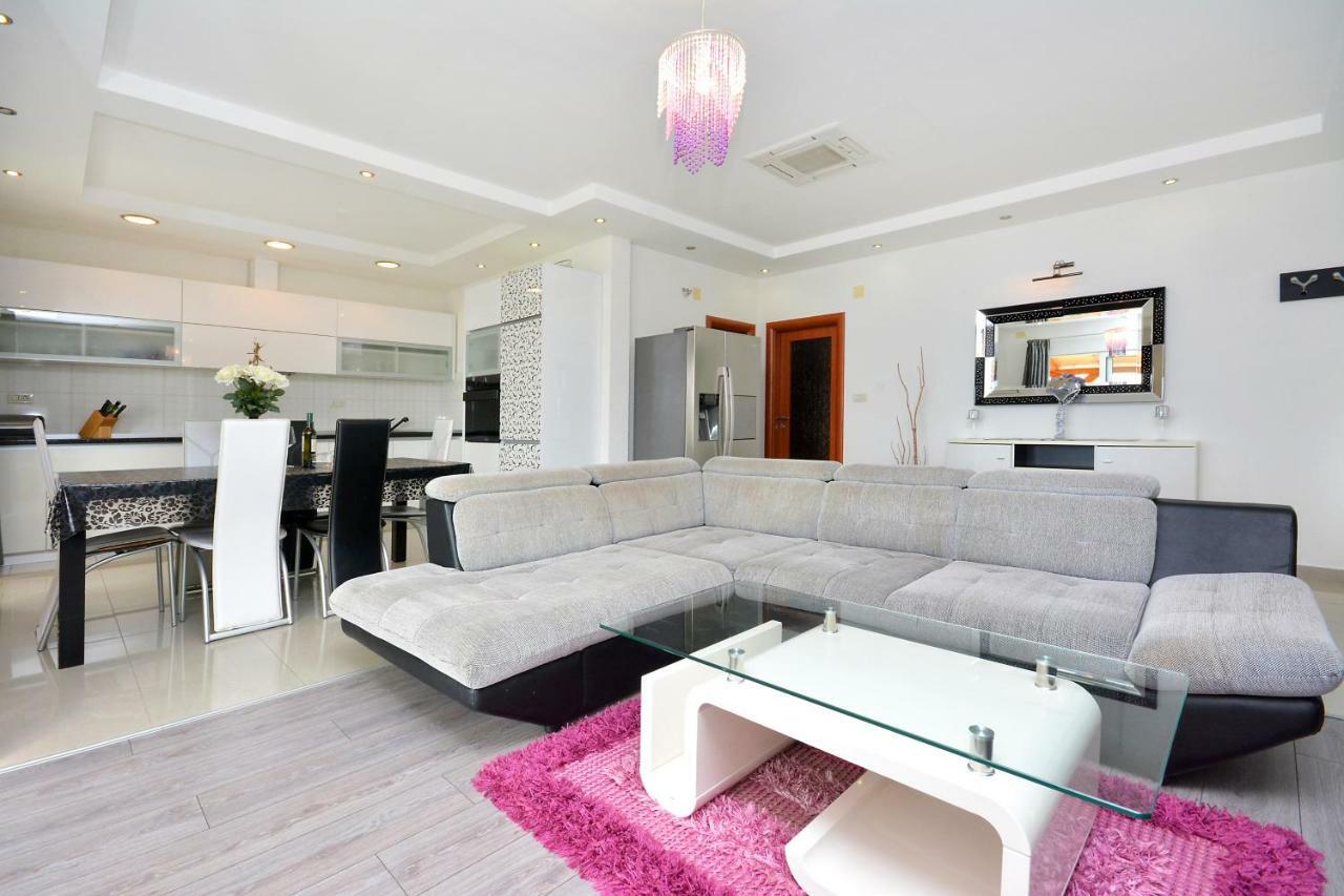 Beach Apartman Petra Podstrana Zewnętrze zdjęcie