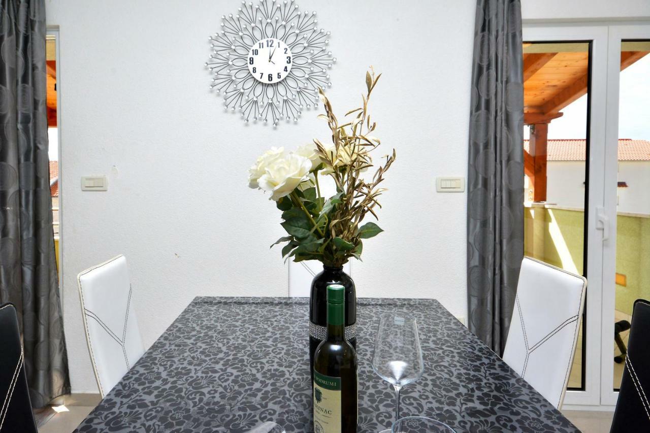 Beach Apartman Petra Podstrana Zewnętrze zdjęcie